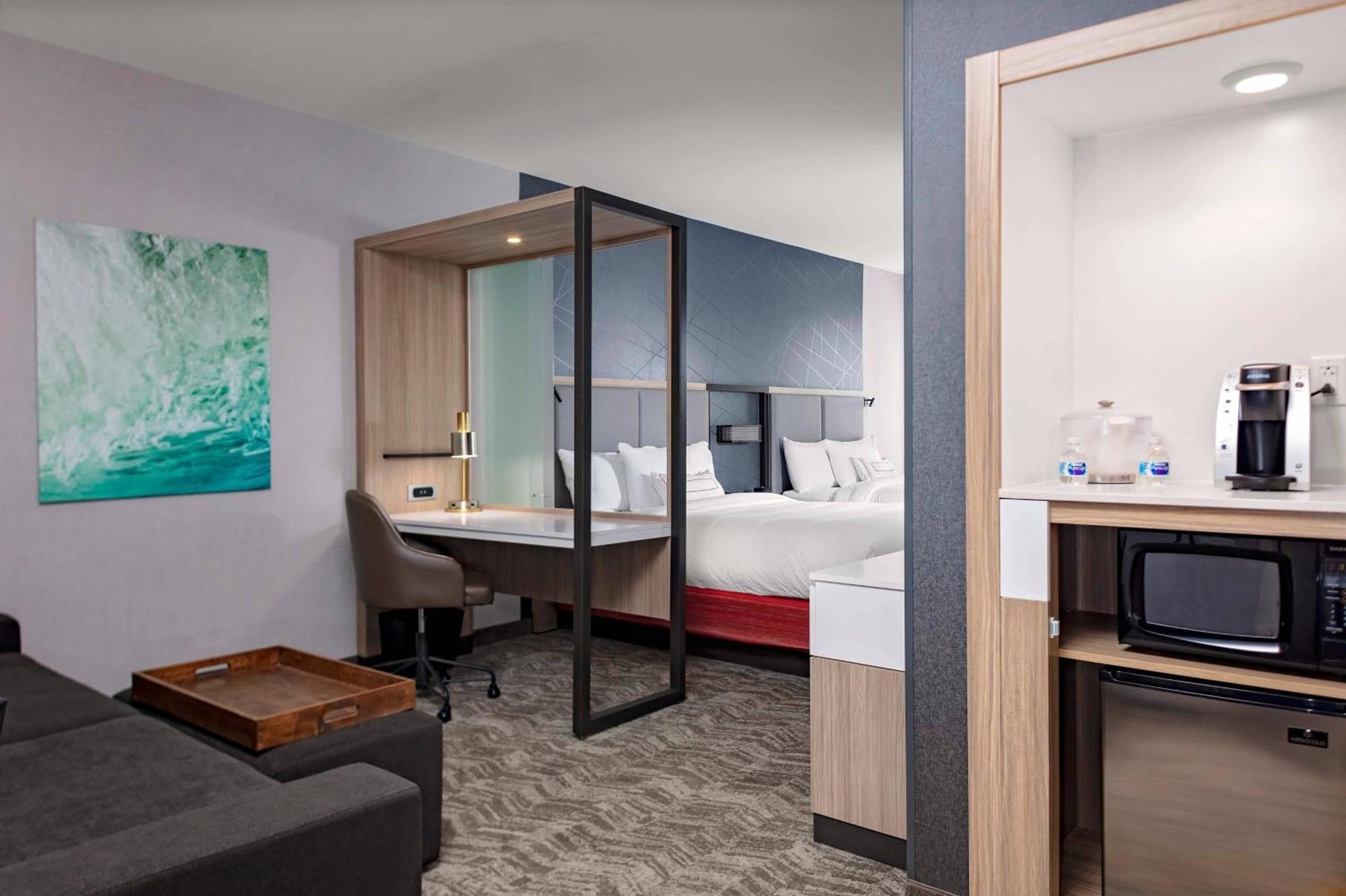 Springhill Suites By Marriott Kansas City Plaza Экстерьер фото