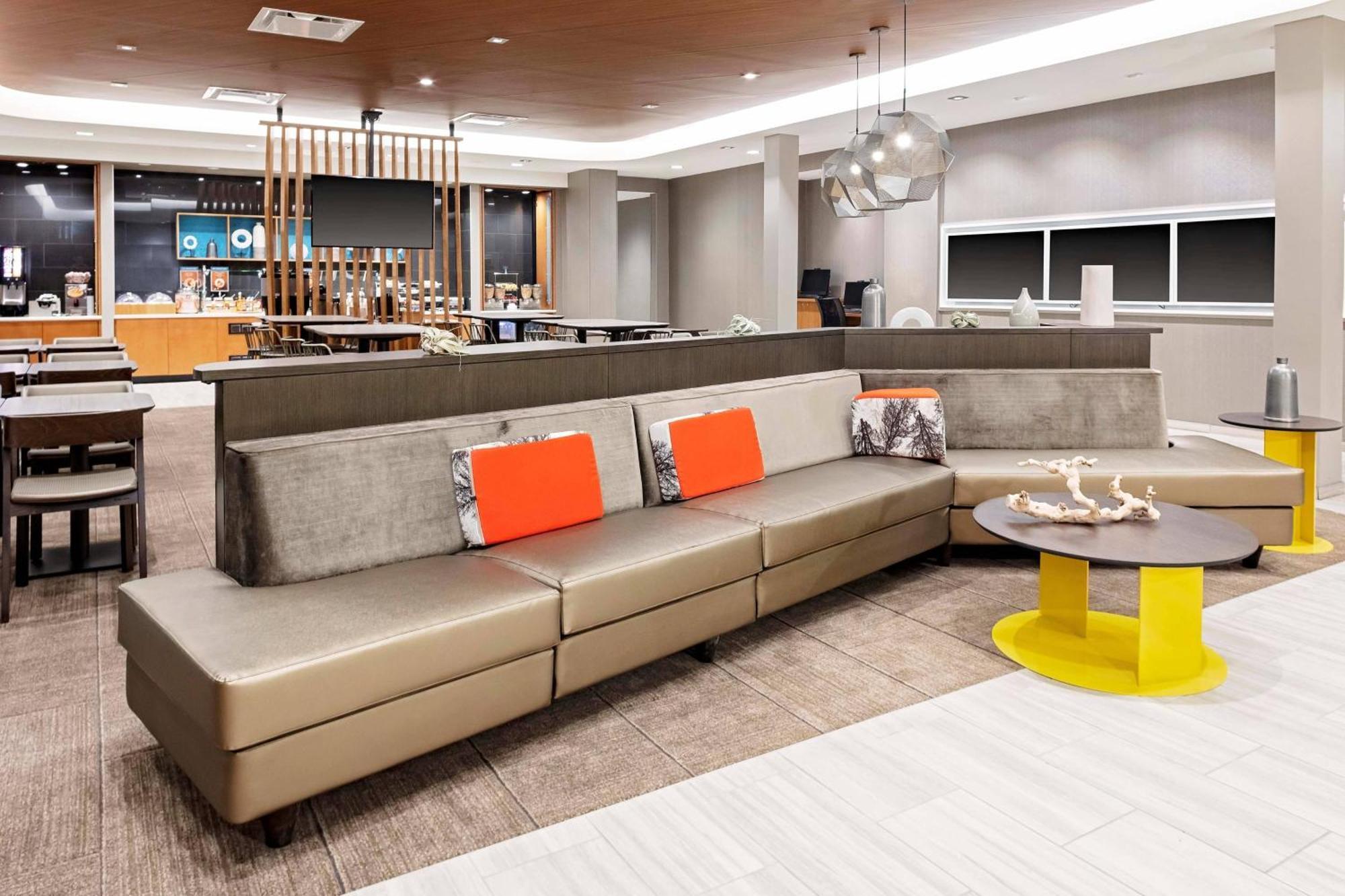 Springhill Suites By Marriott Kansas City Plaza Экстерьер фото